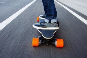 Best Electric Skateboards For Riding at the Beach