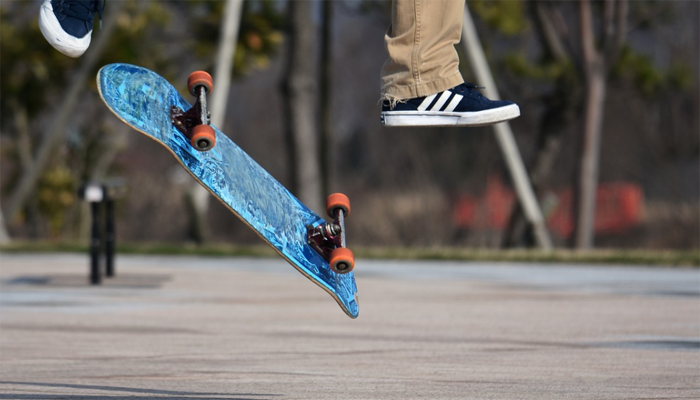 Skateboard on the air